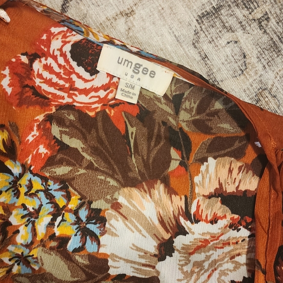 Like New Beautiful Kimono size S/M - Picture 2 of 2